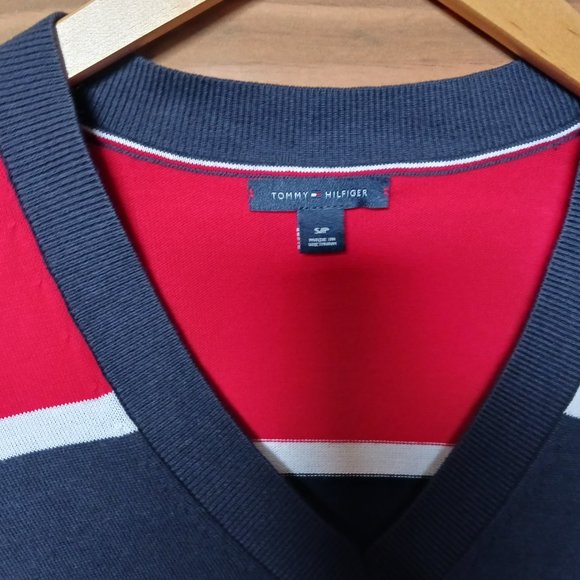 NWOT Tommy Hilfiger striped v neck Women's SZ S-M - Picture 4 of 7